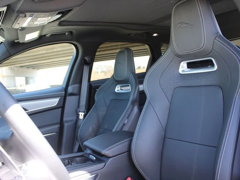 2026 Jaguar F-Pace - Image 7 of 17