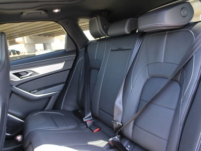 2026 Jaguar F-Pace - Image 15 of 17