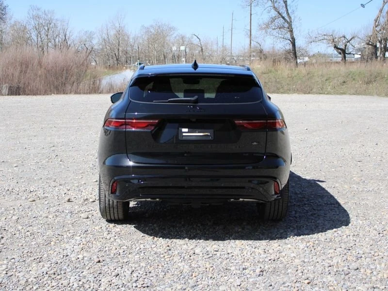 2026 Jaguar F-Pace - Image 4 of 17