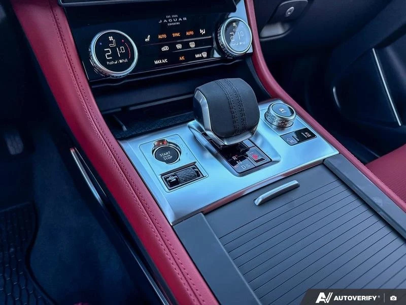2026 Jaguar F-Pace - Image 13 of 20