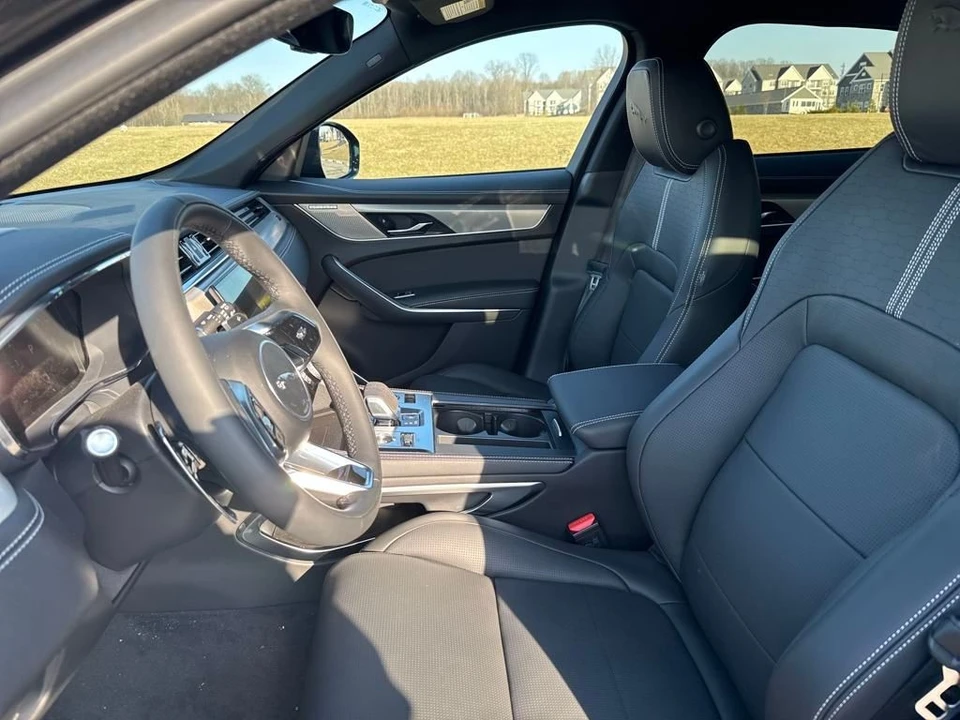 2026 Jaguar F-Pace - Image 11 of 12