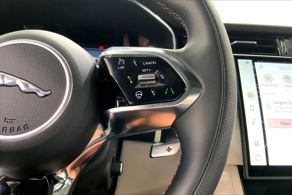 2026 Jaguar F-Pace - Image 16 of 20