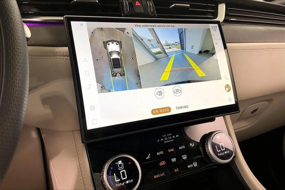 2026 Jaguar F-Pace - Image 11 of 20