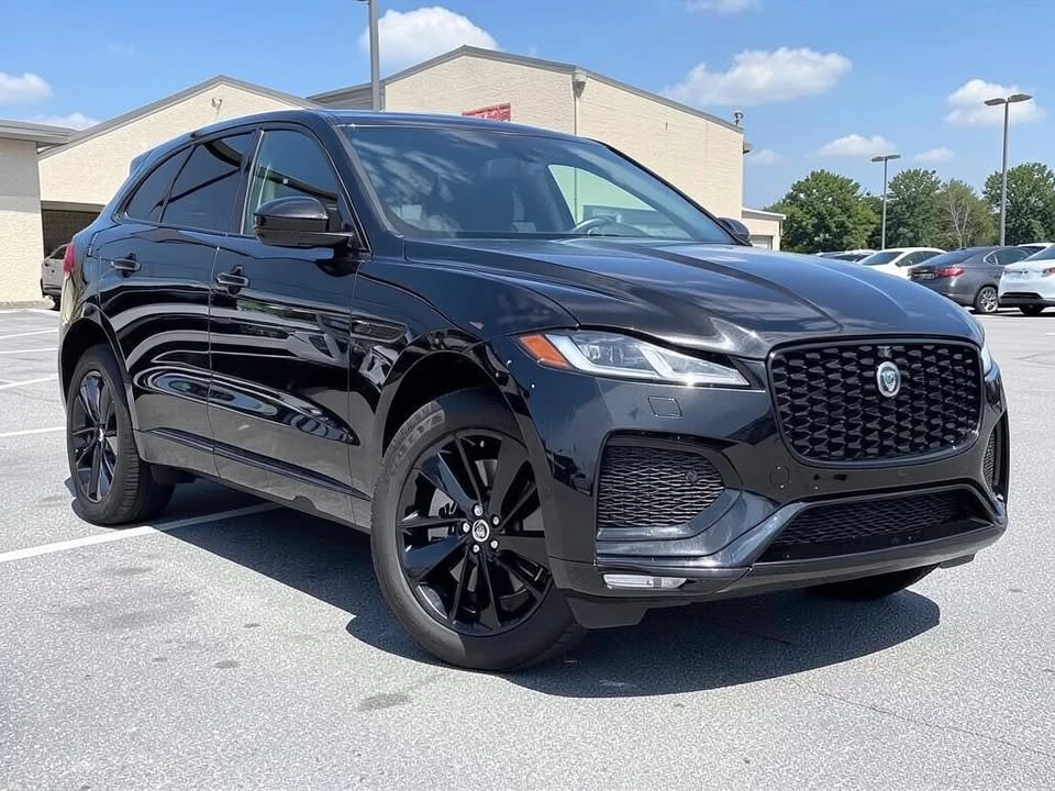 2026 Jaguar F-Pace - Image 2 of 18