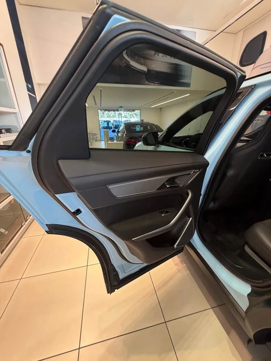 2026 Jaguar F-Pace SVR - Image 8 of 9