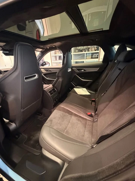 2026 Jaguar F-Pace SVR - Image 7 of 9