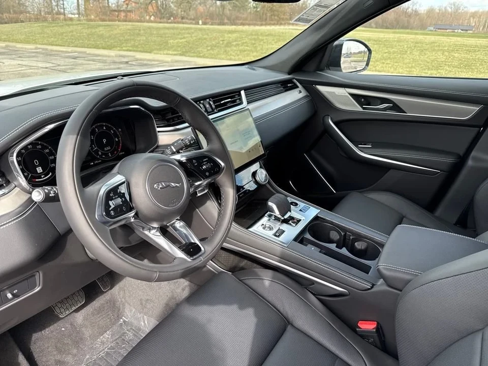 2026 Jaguar F-Pace - Image 12 of 12
