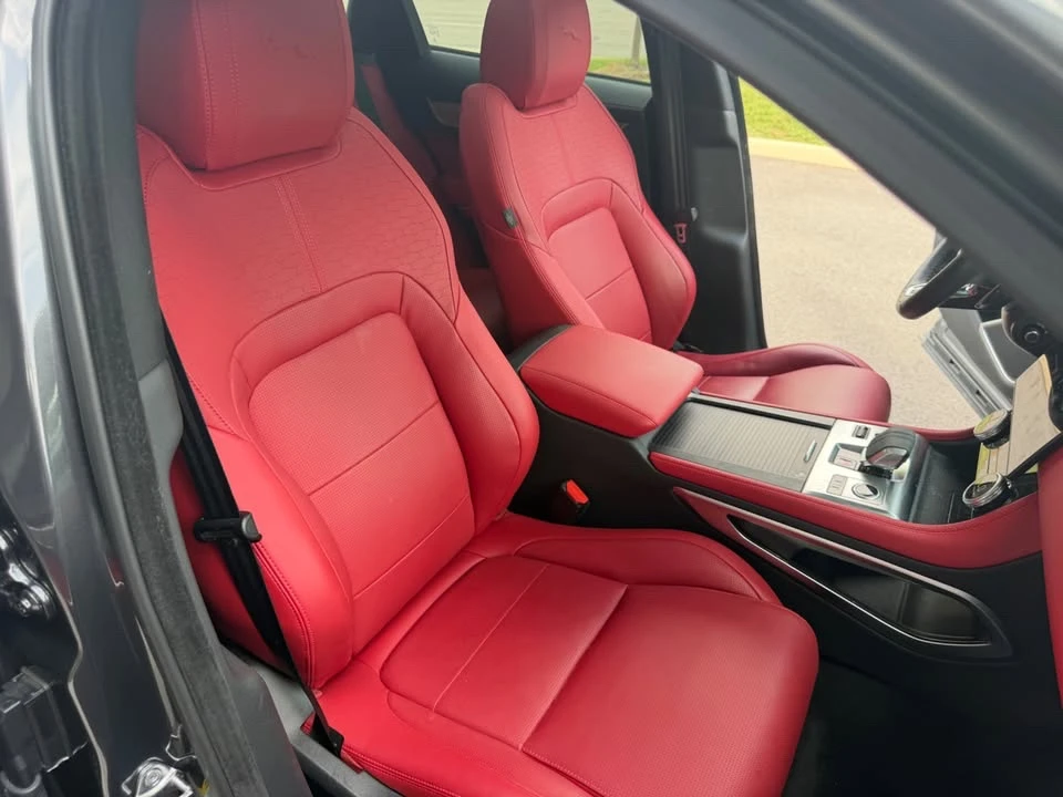 2026 Jaguar F-Pace - Image 14 of 19