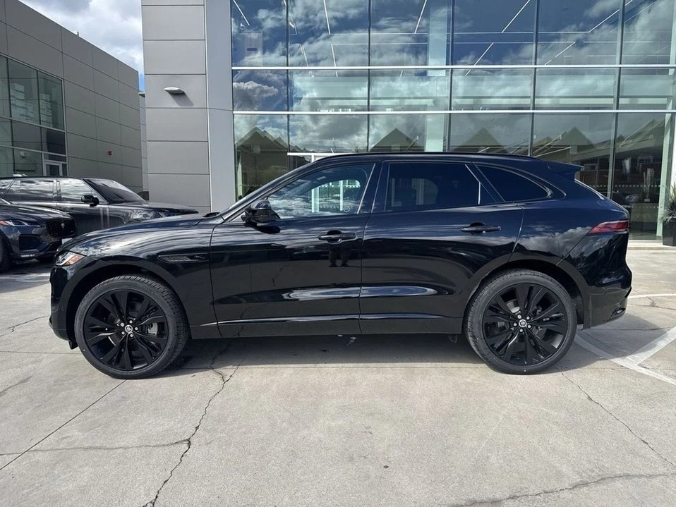 2026 Jaguar F-Pace - Image 2 of 18