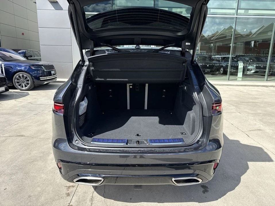 2026 Jaguar F-Pace - Image 18 of 18