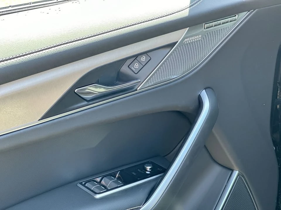 2026 Jaguar F-Pace - Image 20 of 20