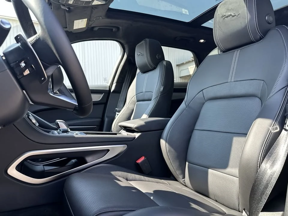 2026 Jaguar F-Pace - Image 17 of 19