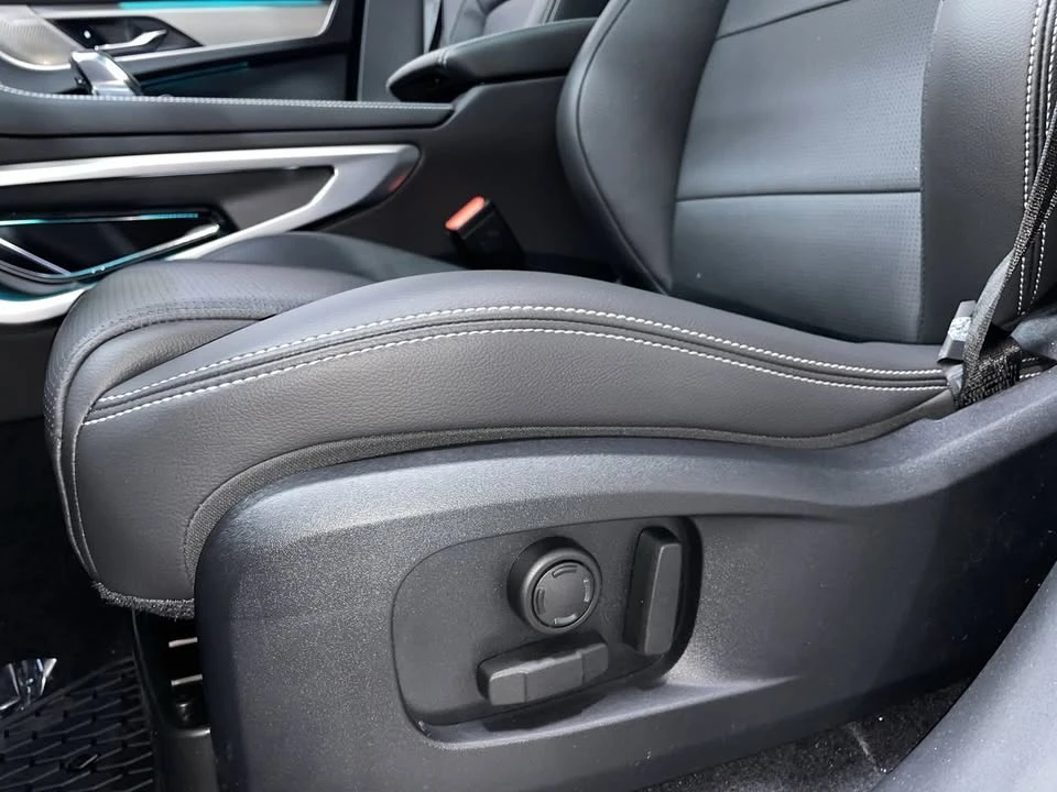 2026 Jaguar F-Pace - Image 19 of 19