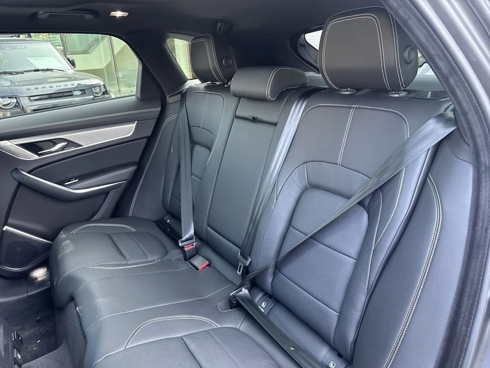 2026 Jaguar F-Pace - Image 17 of 18