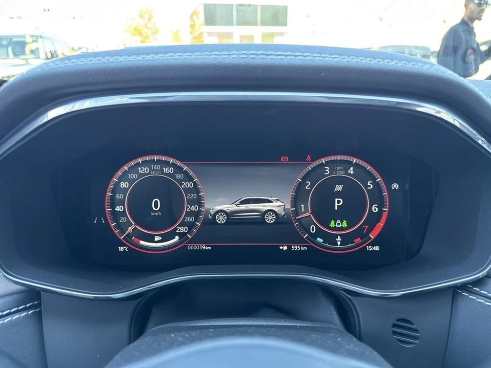 2026 Jaguar F-Pace - Image 9 of 18