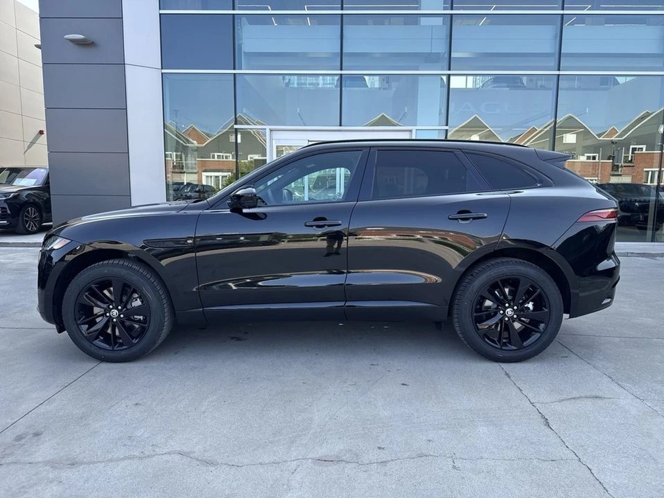 2026 Jaguar F-Pace - Image 2 of 18