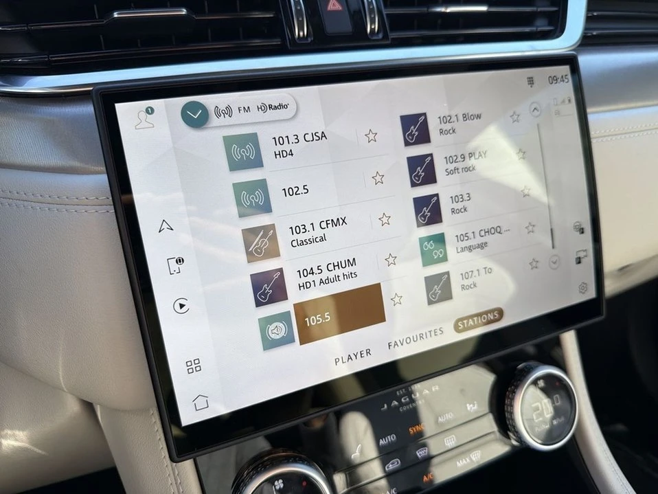2026 Jaguar F-Pace - Image 10 of 18