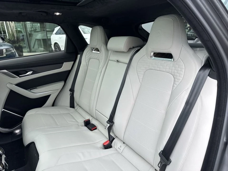 2026 Jaguar F-Pace - Image 17 of 18