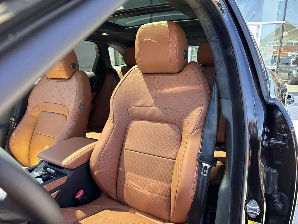 2026 Jaguar F-Pace - Image 5 of 18