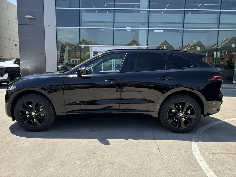 2026 Jaguar F-Pace - Image 2 of 18