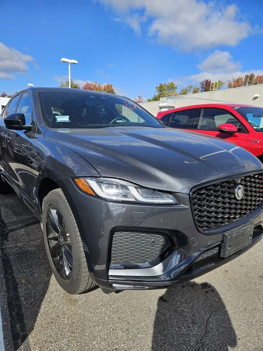 2026 Jaguar F-Pace - Image 2 of 6