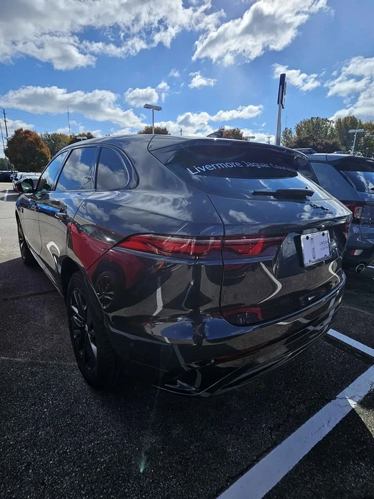 2026 Jaguar F-Pace - Image 4 of 6