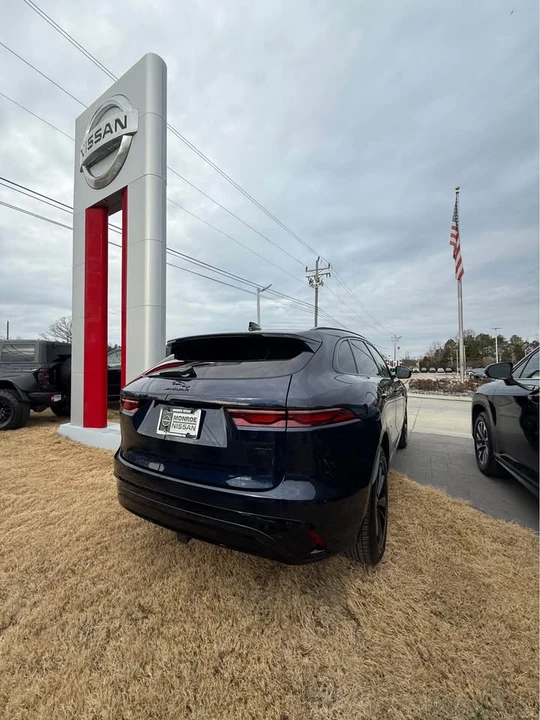 2026 Jaguar F-Pace - Image 5 of 10