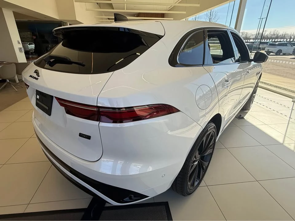 2026 Jaguar F-Pace - Image 3 of 9