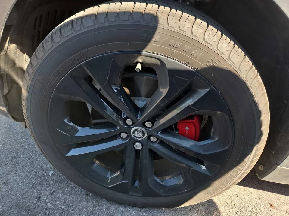 2026 Jaguar F-Pace - Image 9 of 11