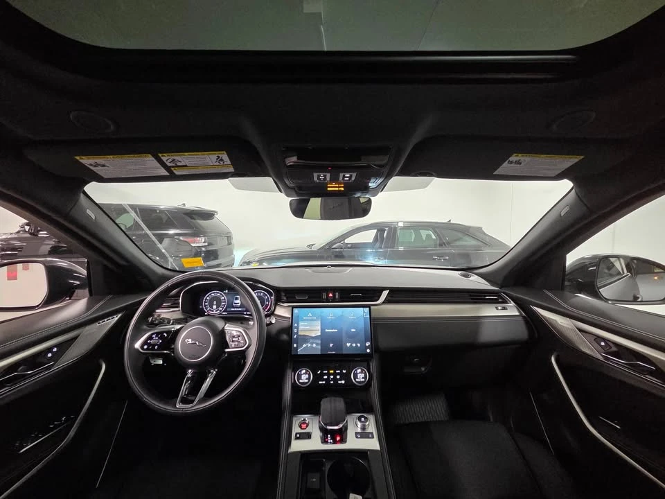 2026 Jaguar F-Pace - Image 14 of 20