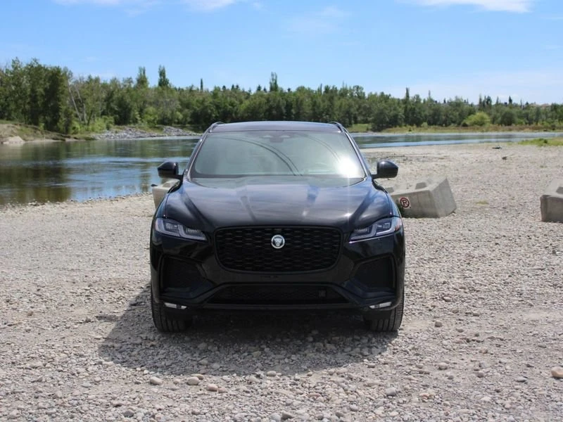 2026 Jaguar F-Pace - Image 2 of 14