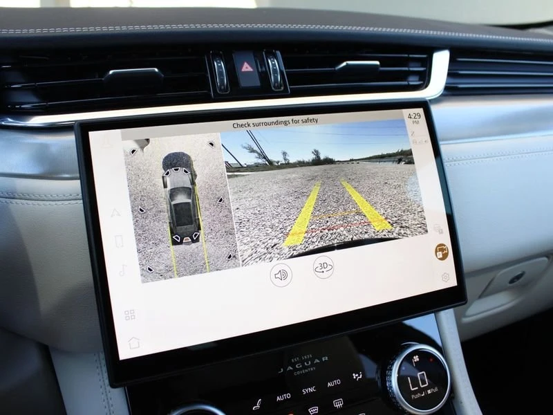 2026 Jaguar F-Pace - Image 14 of 17