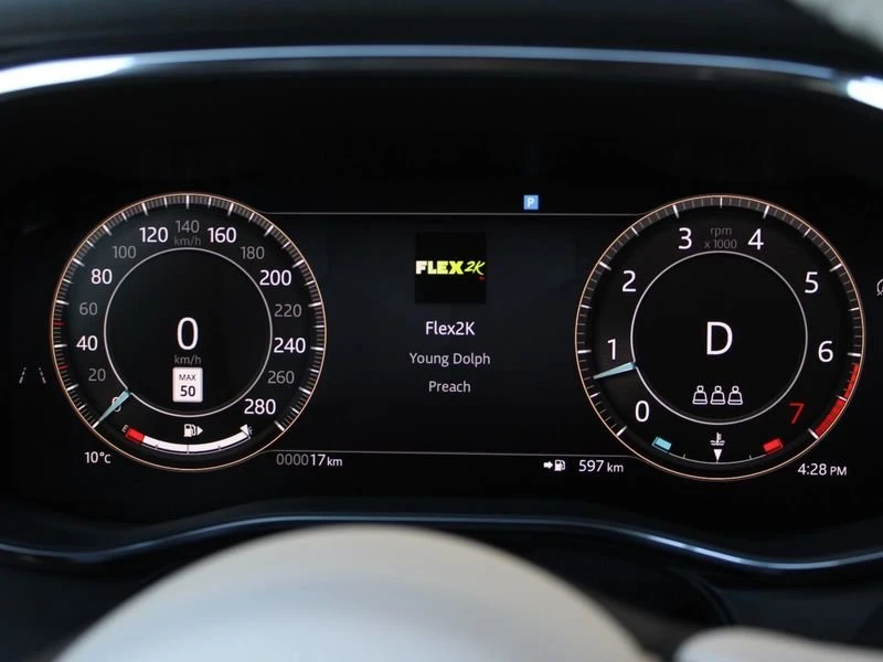 2026 Jaguar F-Pace - Image 10 of 17