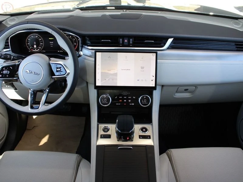 2026 Jaguar F-Pace - Image 9 of 17