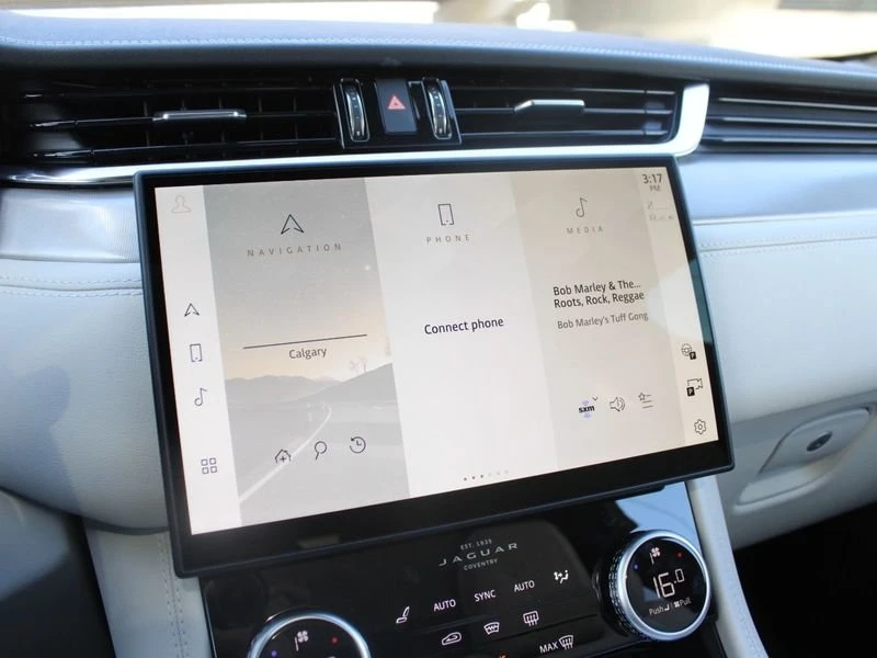 2026 Jaguar F-Pace - Image 12 of 18