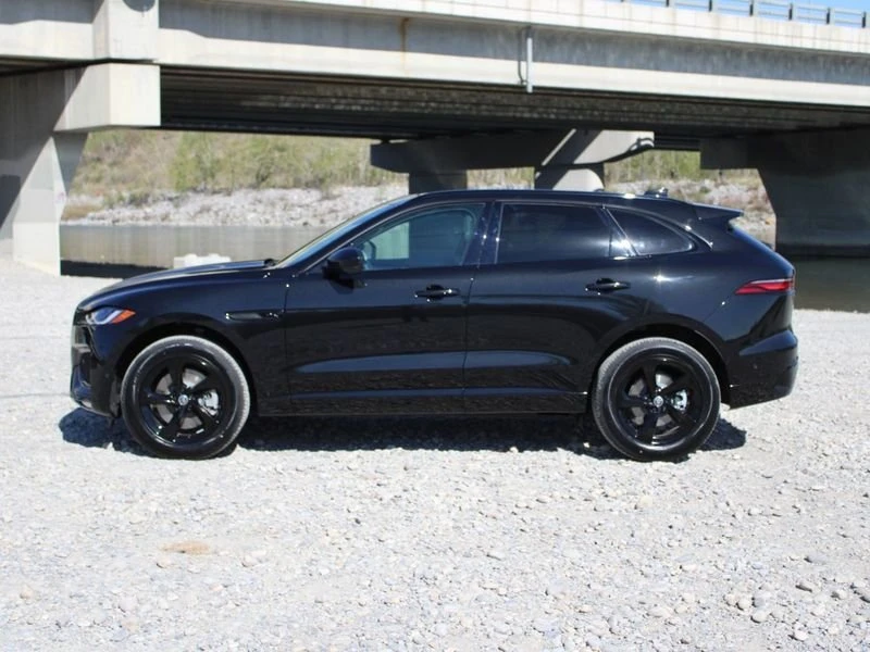 2026 Jaguar F-Pace - Image 2 of 17