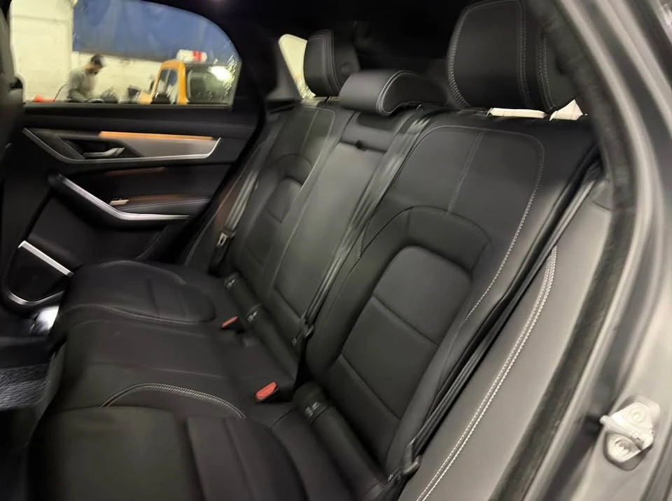 2026 Jaguar F-Pace - Image 11 of 14