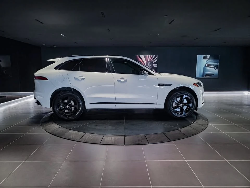 2026 Jaguar F-Pace - Image 4 of 20