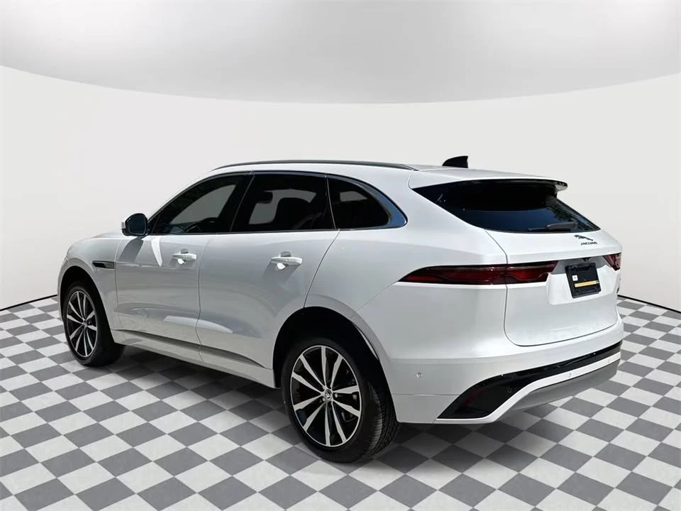 2026 Jaguar F-Pace - Image 5 of 17