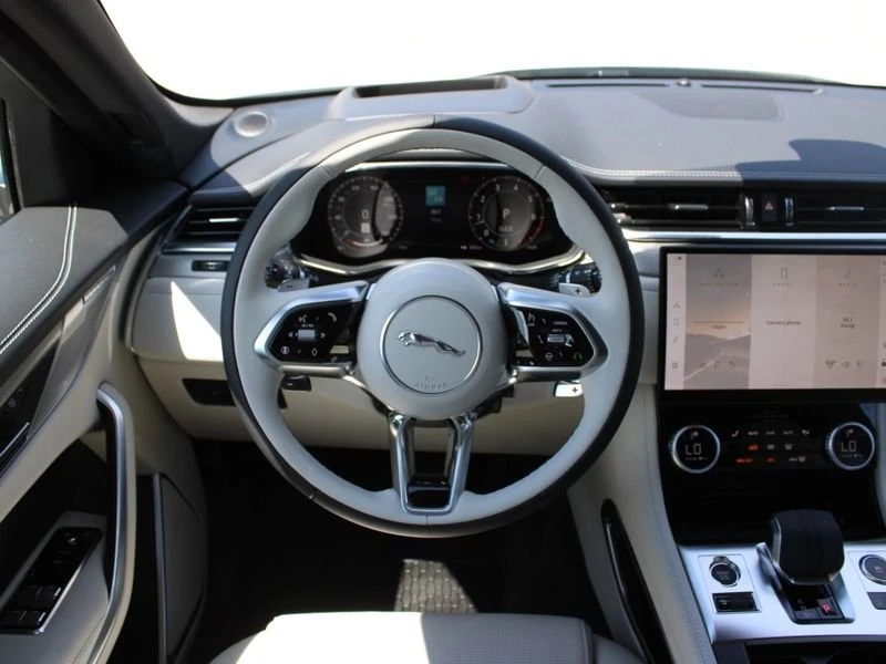 2026 Jaguar F-Pace - Image 6 of 17