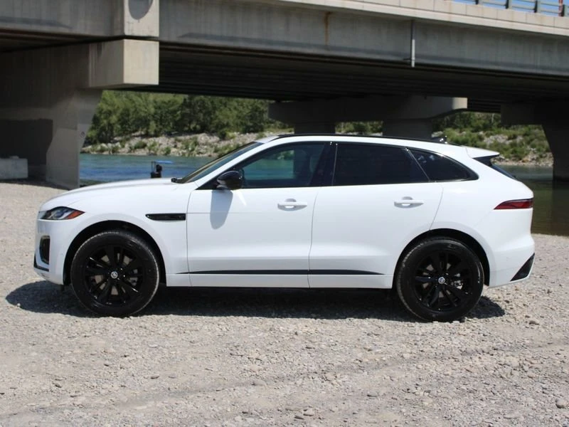 2026 Jaguar F-Pace - Image 2 of 17