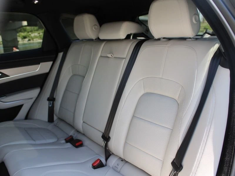 2026 Jaguar F-Pace - Image 15 of 17