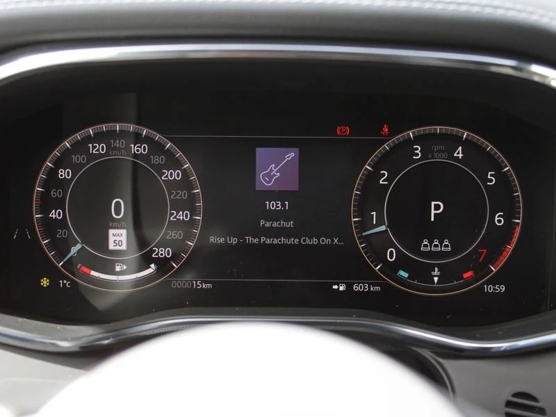 2026 Jaguar F-Pace - Image 11 of 18
