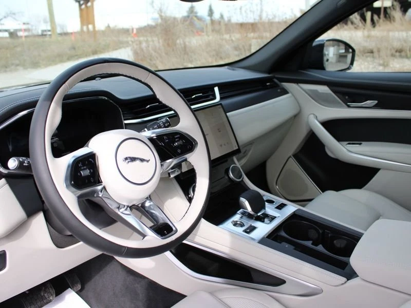 2026 Jaguar F-Pace - Image 6 of 18