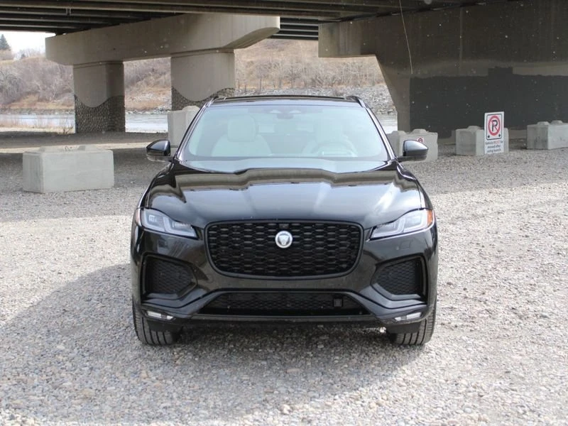 2026 Jaguar F-Pace - Image 2 of 18