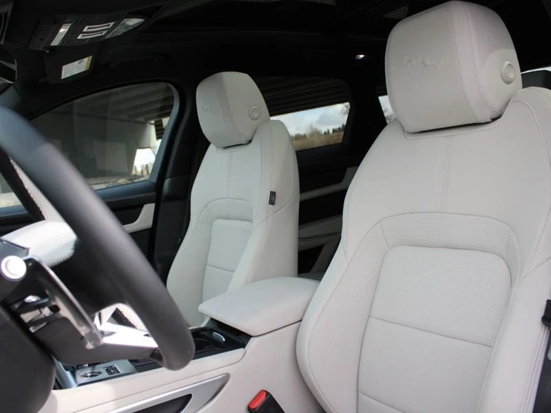 2026 Jaguar F-Pace - Image 8 of 18