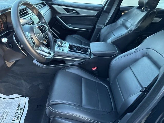 2026 Jaguar F-Pace - Image 9 of 18