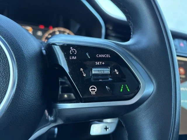 2026 Jaguar F-Pace - Image 11 of 18