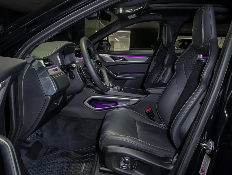 2026 Jaguar F-Pace - Image 7 of 11