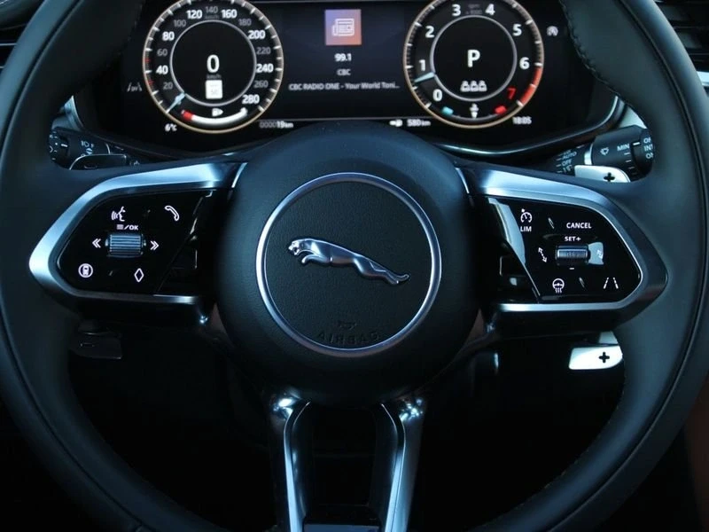 2026 Jaguar F-Pace - Image 9 of 20